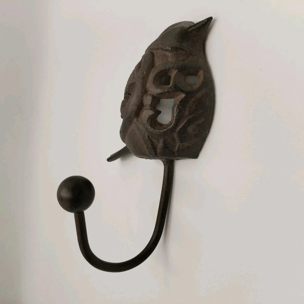 Cast Iron Bird Wall Hook Vintage Style Filigree Rose Songbird Towel Coat Hanger